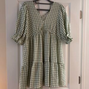 Green and White V-Neck Puff Sleeve Mini Dress